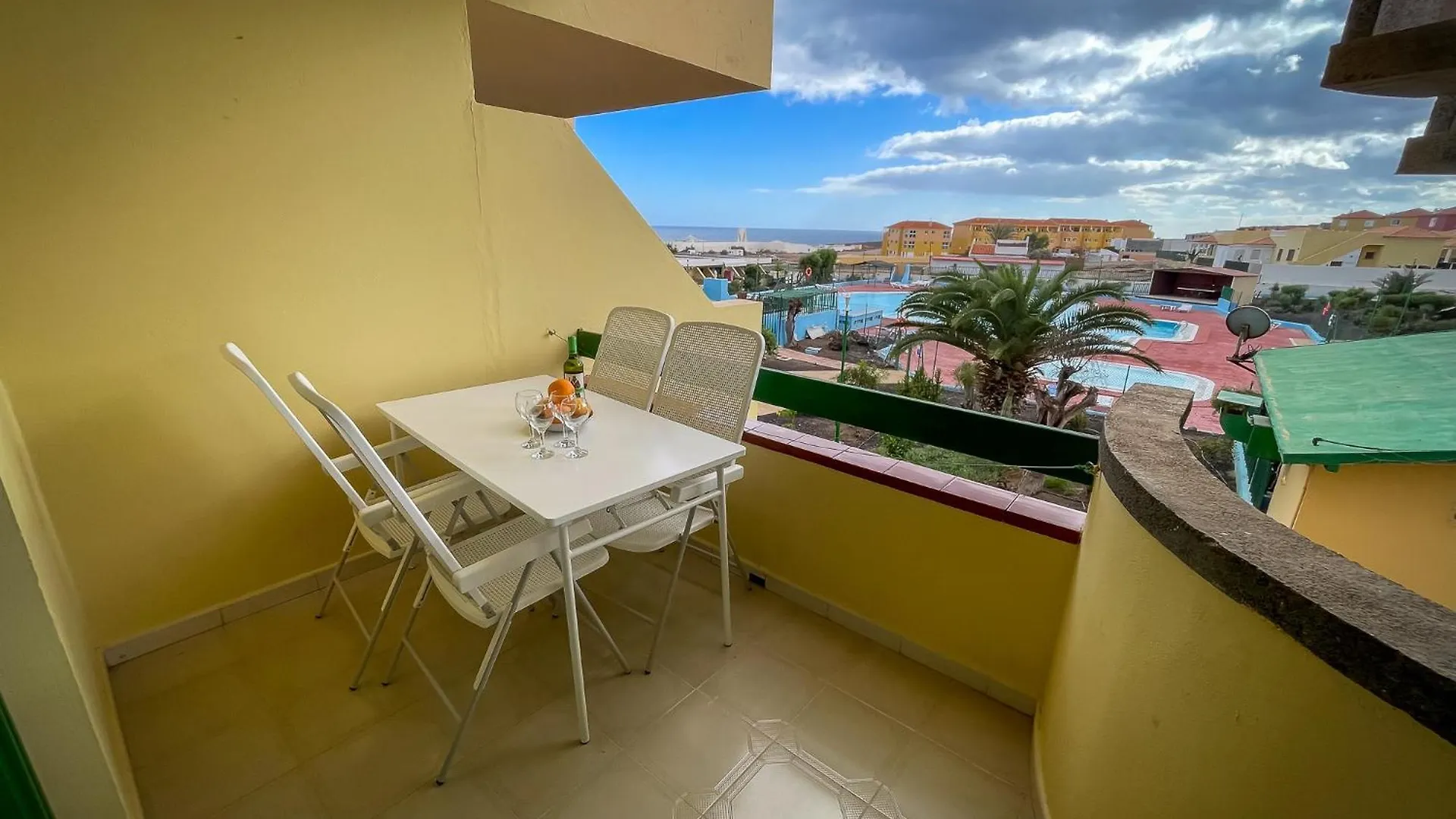 Casita Naranja - Bouganville contacts